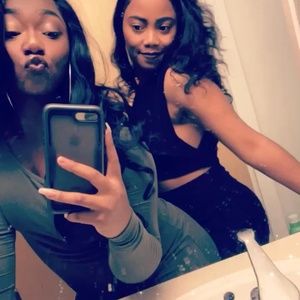 Meet your Posher, Alize